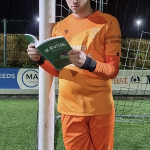 Foto L3 leest boek-1