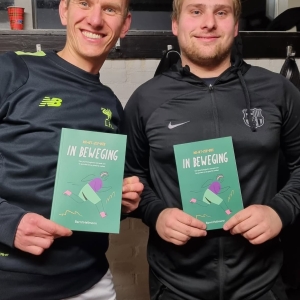 Foto L3 leest boek-4